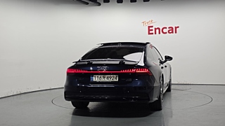AUDI A7 4K 2022
