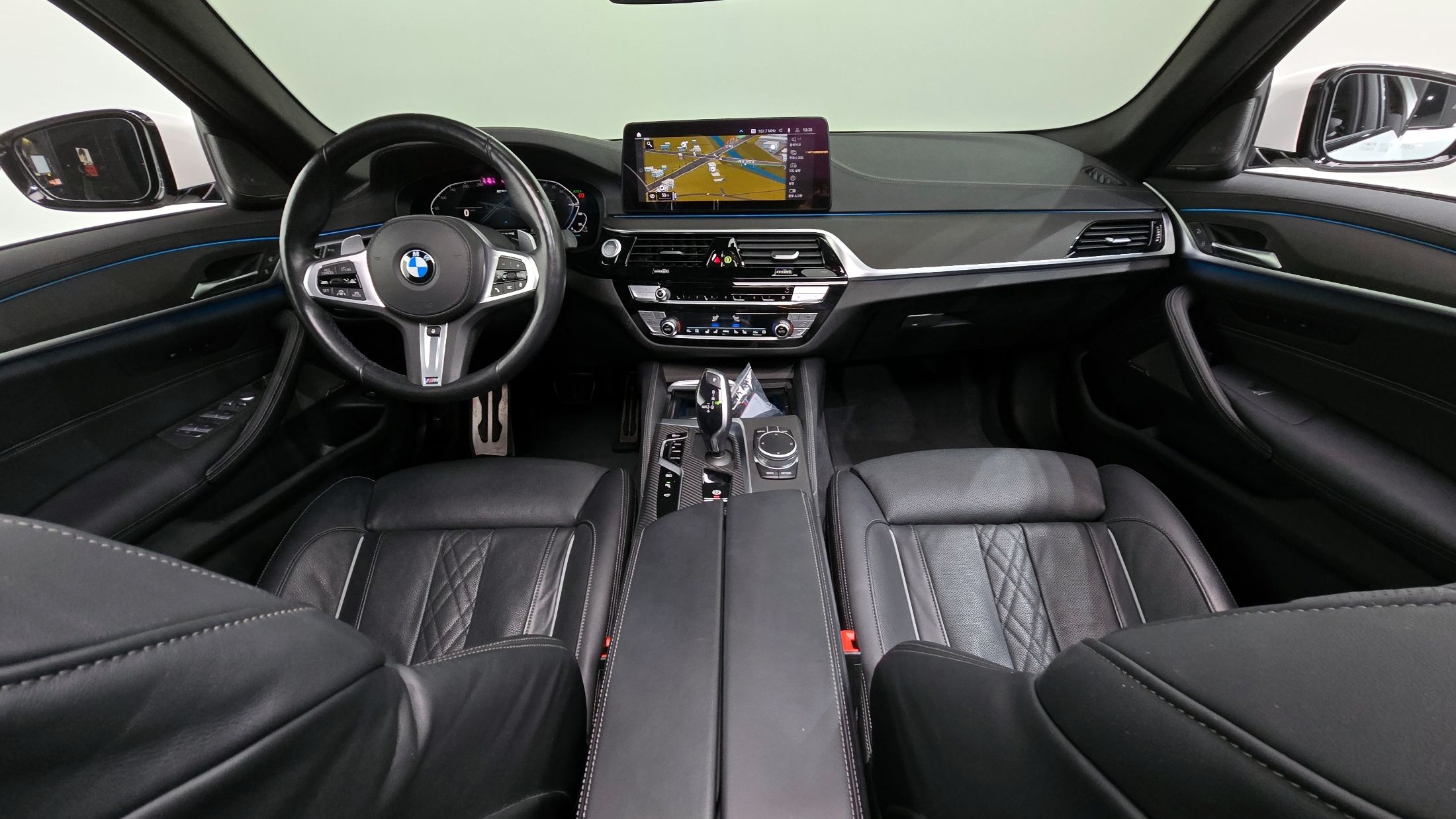BMW 5-SERIES G30 2021