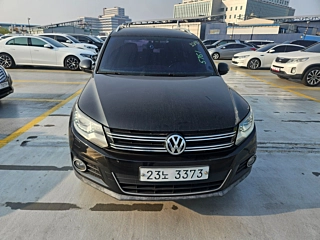 VOLKSWAGEN TIGUAN 2014