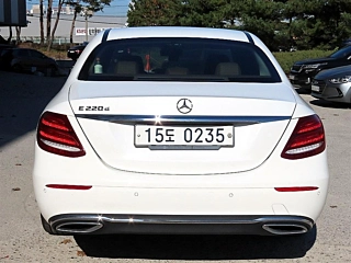 MERCEDES BENZ E-CLASS W213 2016