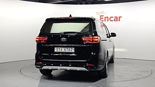 KIA CARNIVAL 2018