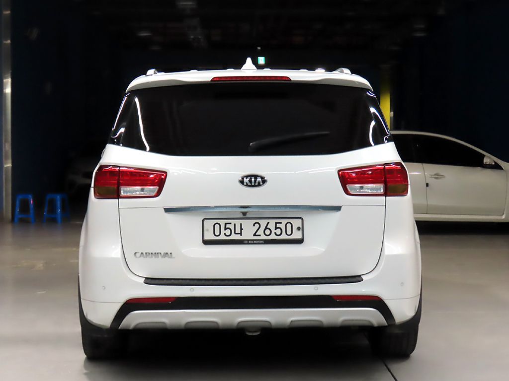 KIA CARNIVAL 2017