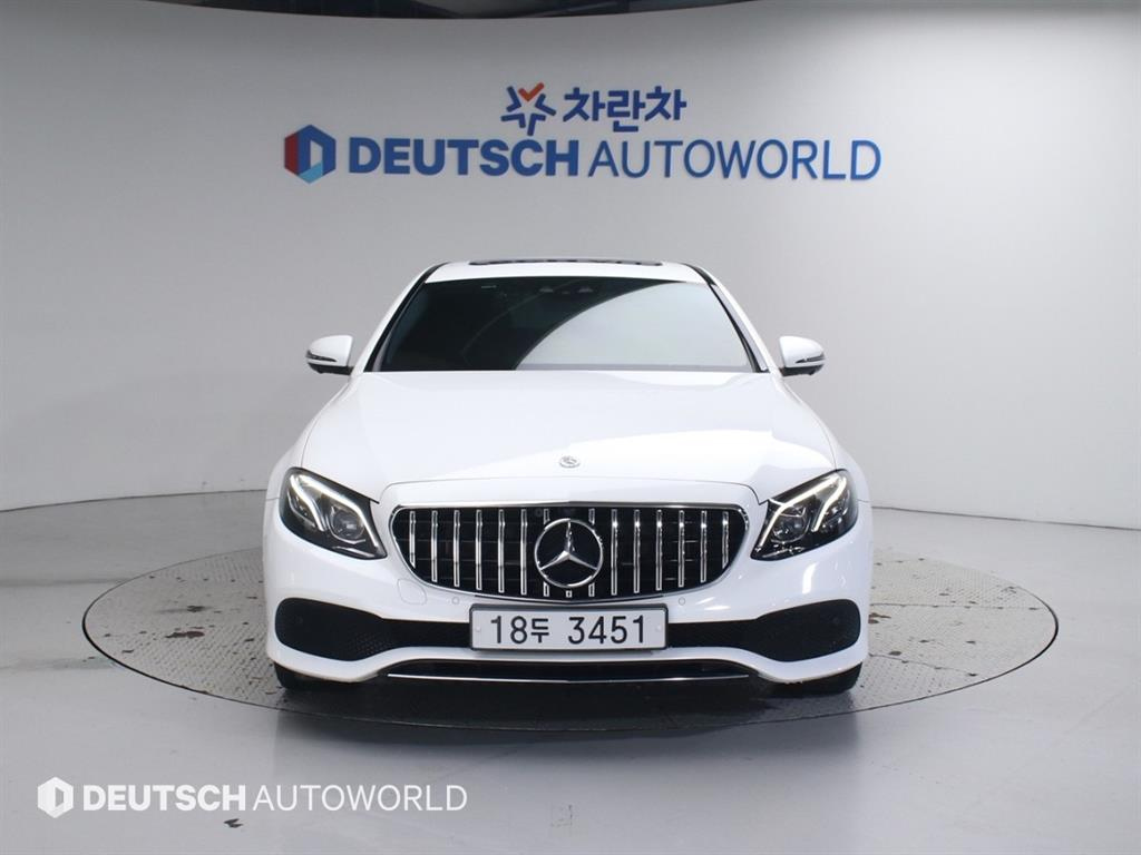 MERCEDES BENZ E-CLASS W213 2018