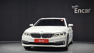BMW 5-SERIES G30 2019