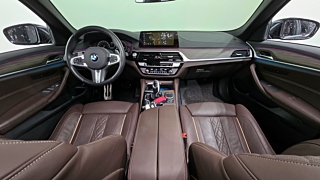 BMW 5-SERIES G30 2019
