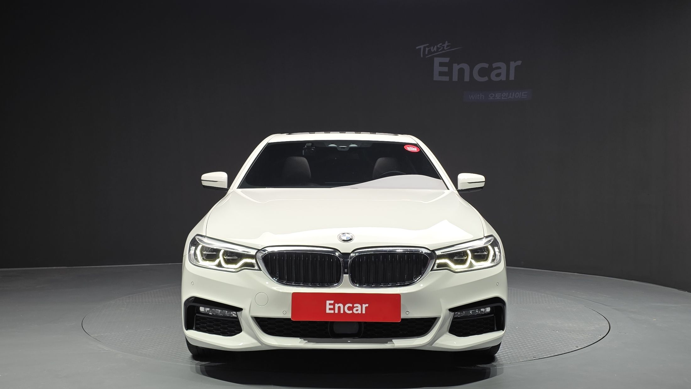 BMW 5-SERIES G30 2018