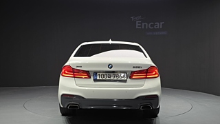 BMW 5-SERIES G30 2018