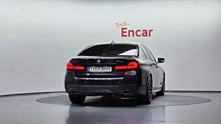 BMW 5-SERIES G30 2021