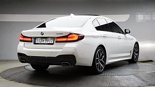 BMW 5-SERIES G30 2021