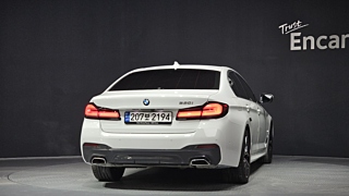 BMW 5-SERIES G30 2022