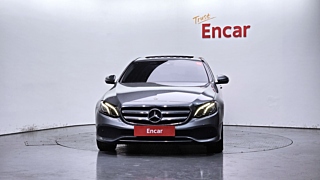 MERCEDES BENZ E-CLASS W213 2017