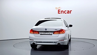 BMW 5-SERIES G30 2020