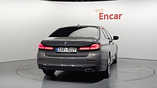 BMW 5-SERIES G30 2021