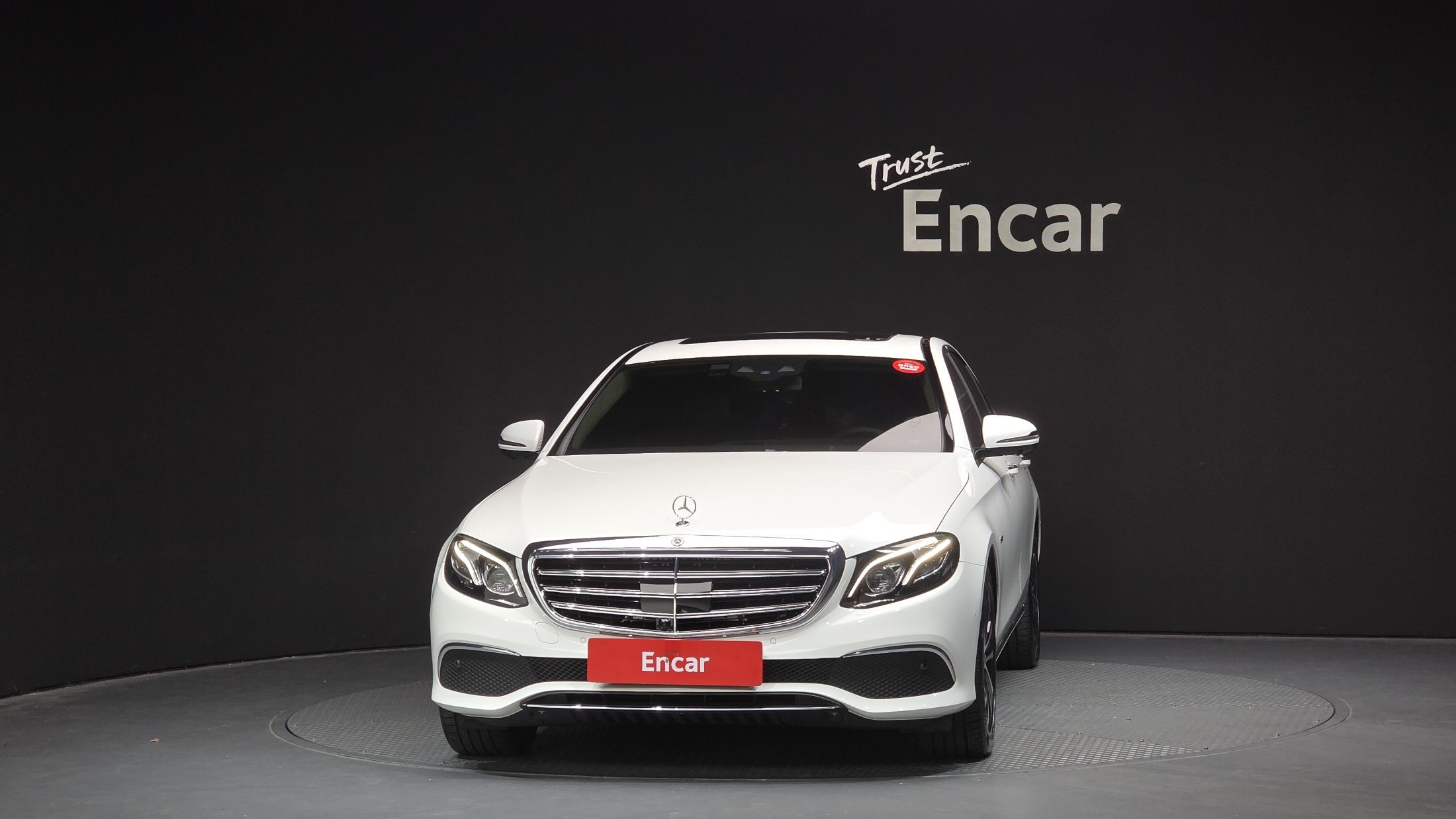 MERCEDES BENZ E-CLASS W213 2020