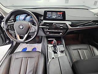 BMW 5-SERIES G30 2018