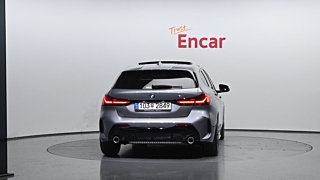 BMW 1-SERIES F40 2022