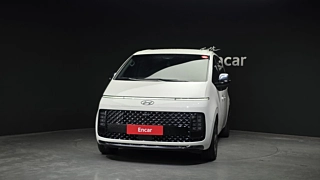 HYUNDAI STARIA 2023