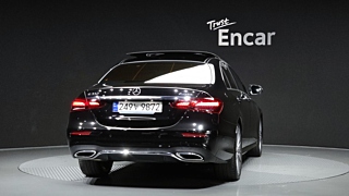 MERCEDES BENZ E-CLASS W213 2022