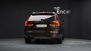 VOLVO XC60 2021