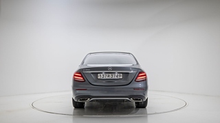 MERCEDES BENZ E-CLASS W213 2020