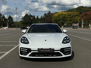 PORSCHE PANAMERA 971 2022