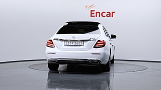MERCEDES BENZ E-CLASS W213 2016