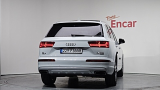 AUDI Q7 4M 2019