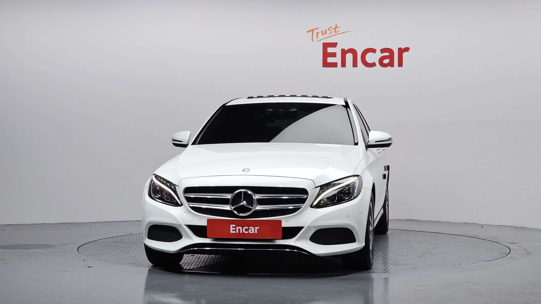 MERCEDES BENZ C-CLASS W205 2016