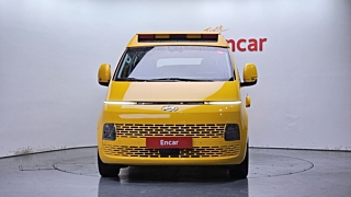 HYUNDAI STARIA 2023