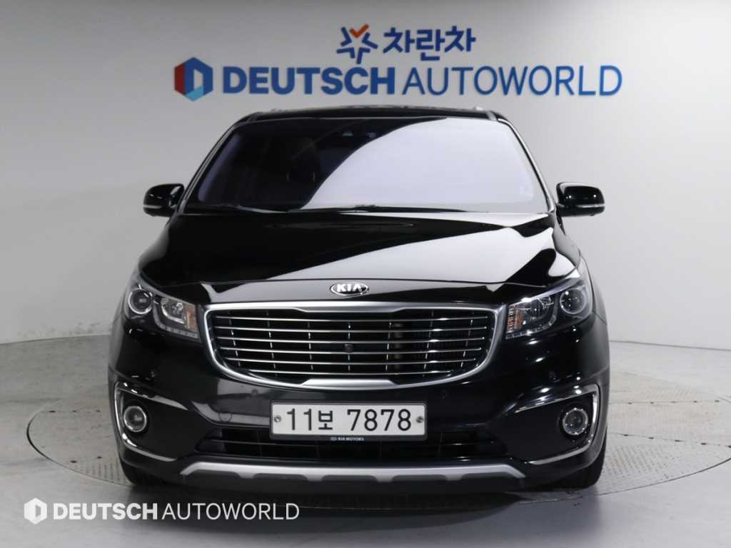 KIA CARNIVAL 2015
