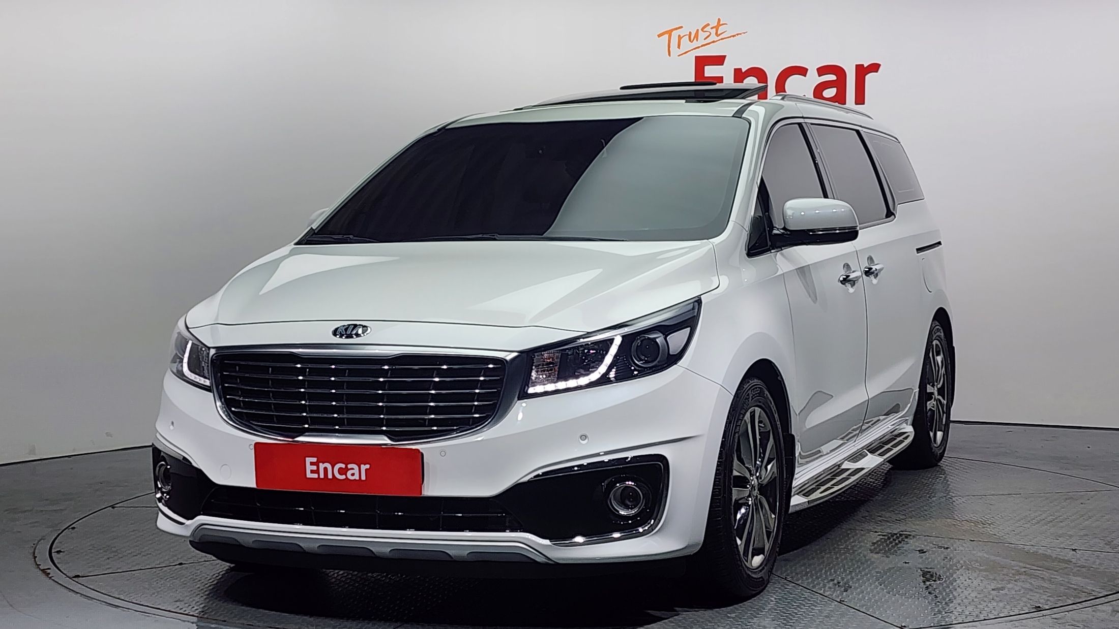 KIA CARNIVAL 2016