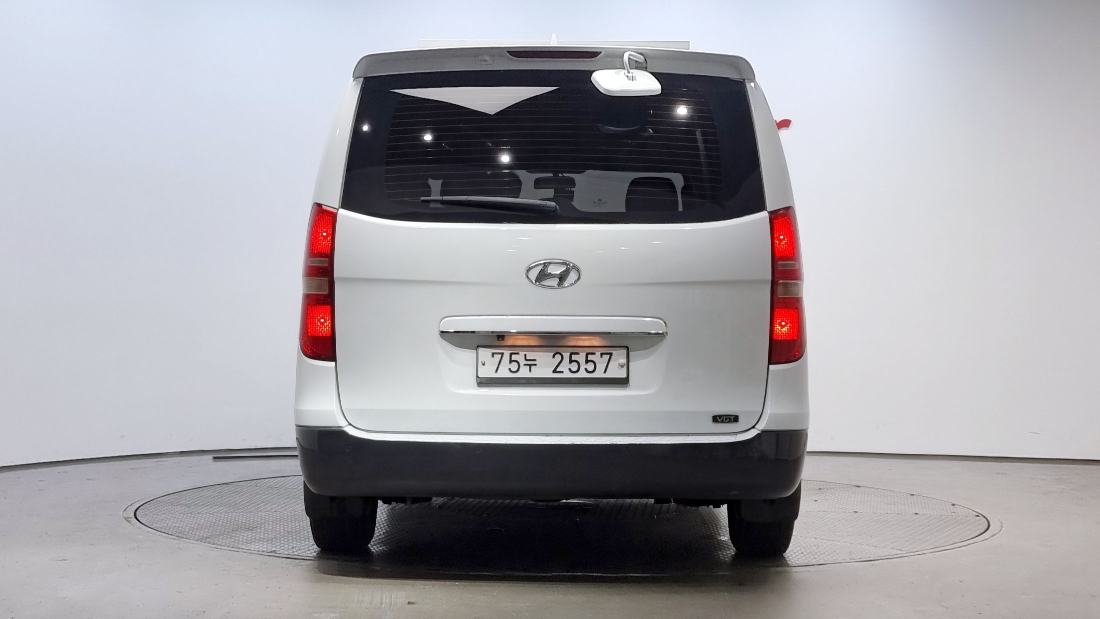 HYUNDAI STAREX GRAND 2011
