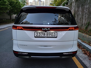 KIA CARNIVAL 2023