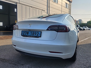 TESLA MODEL 3 2019
