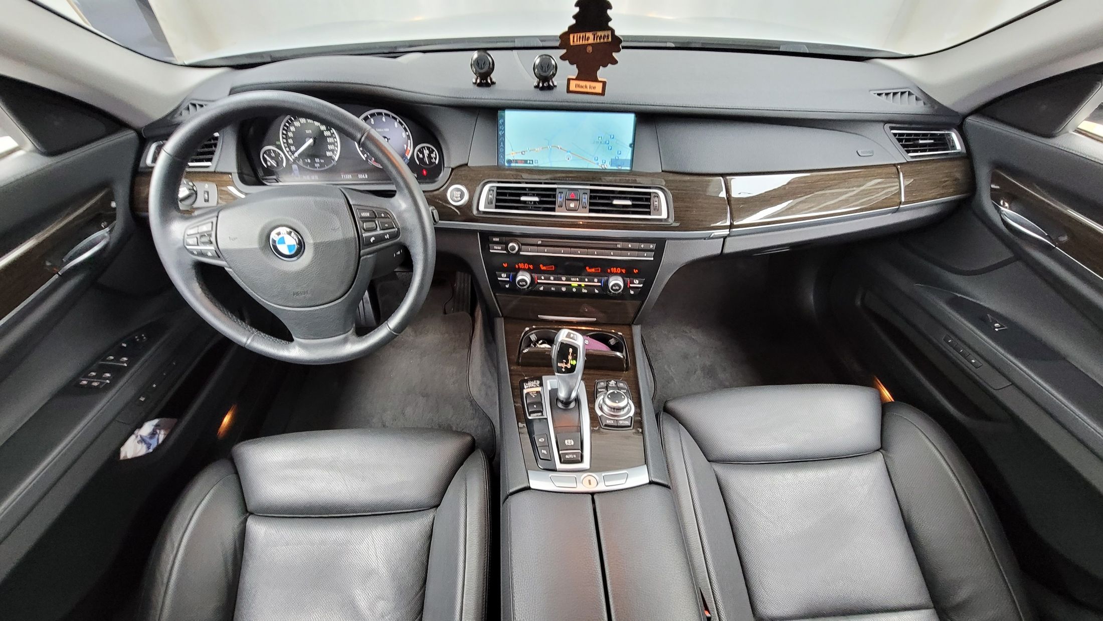 BMW 7-SERIES F01 2012