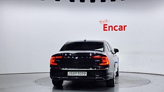 VOLVO S90 2019