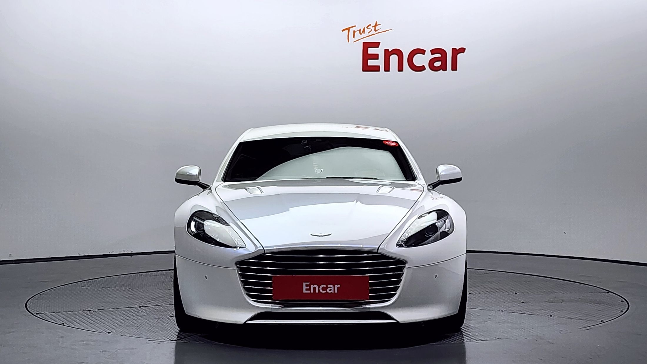 ASTON MARTIN RAPIDE 2015