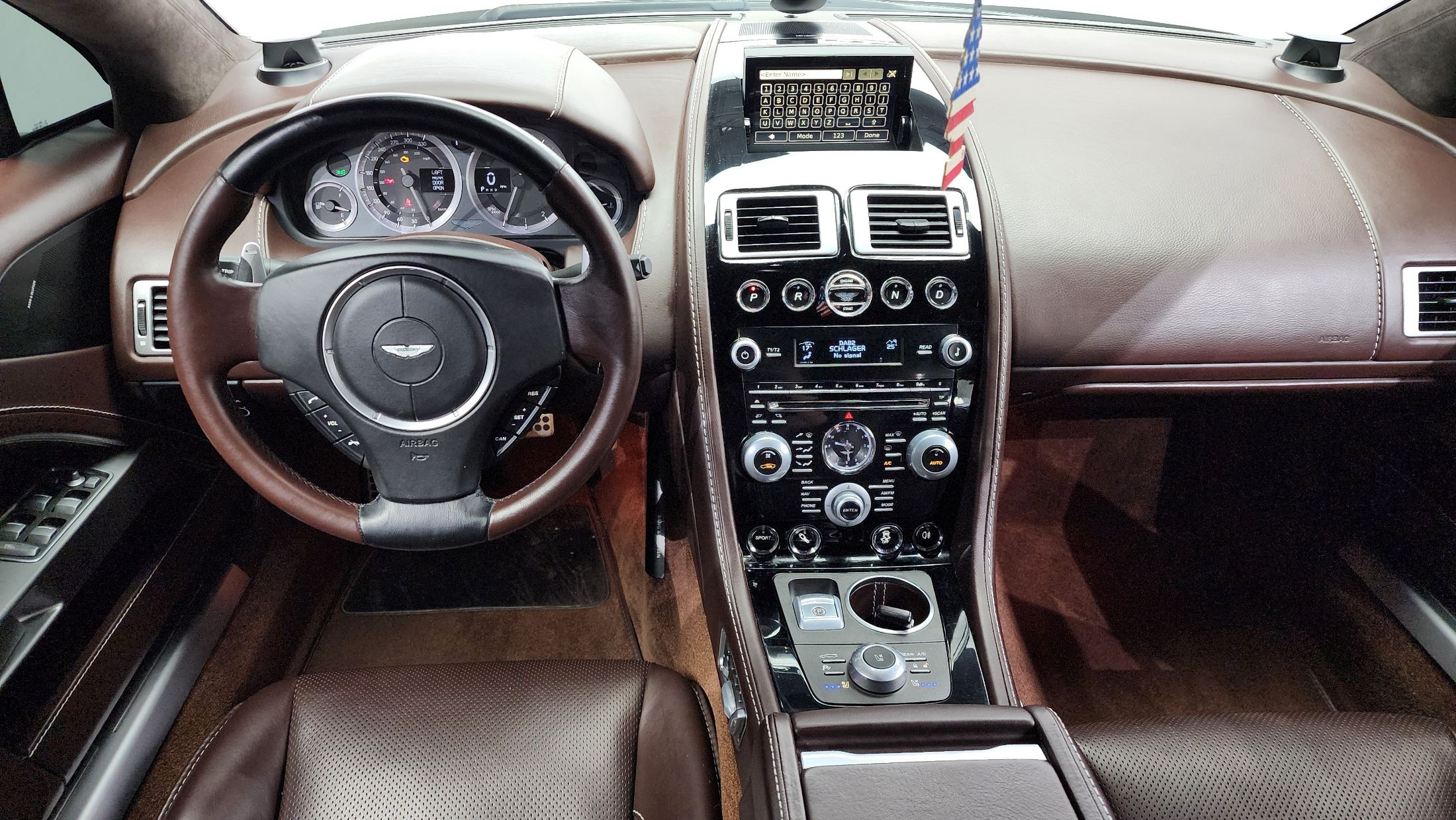 ASTON MARTIN RAPIDE 2015