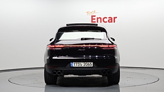 PORSCHE MACAN 2019