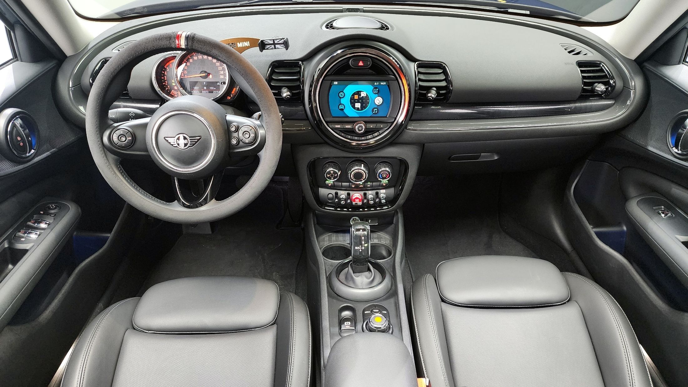 MINI CLUBMAN COOPER D 2019