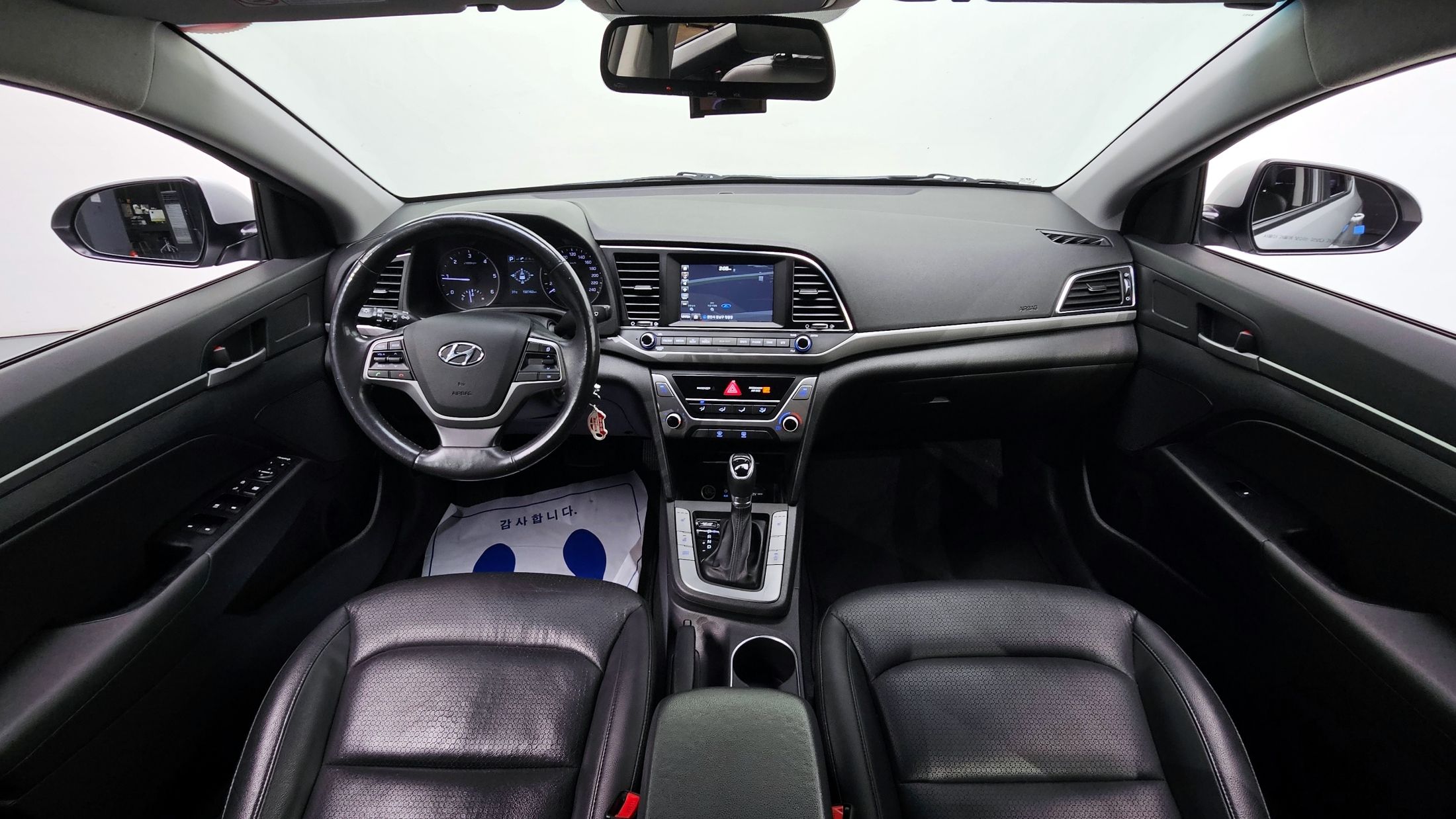 HYUNDAI AVANTE AD 2015