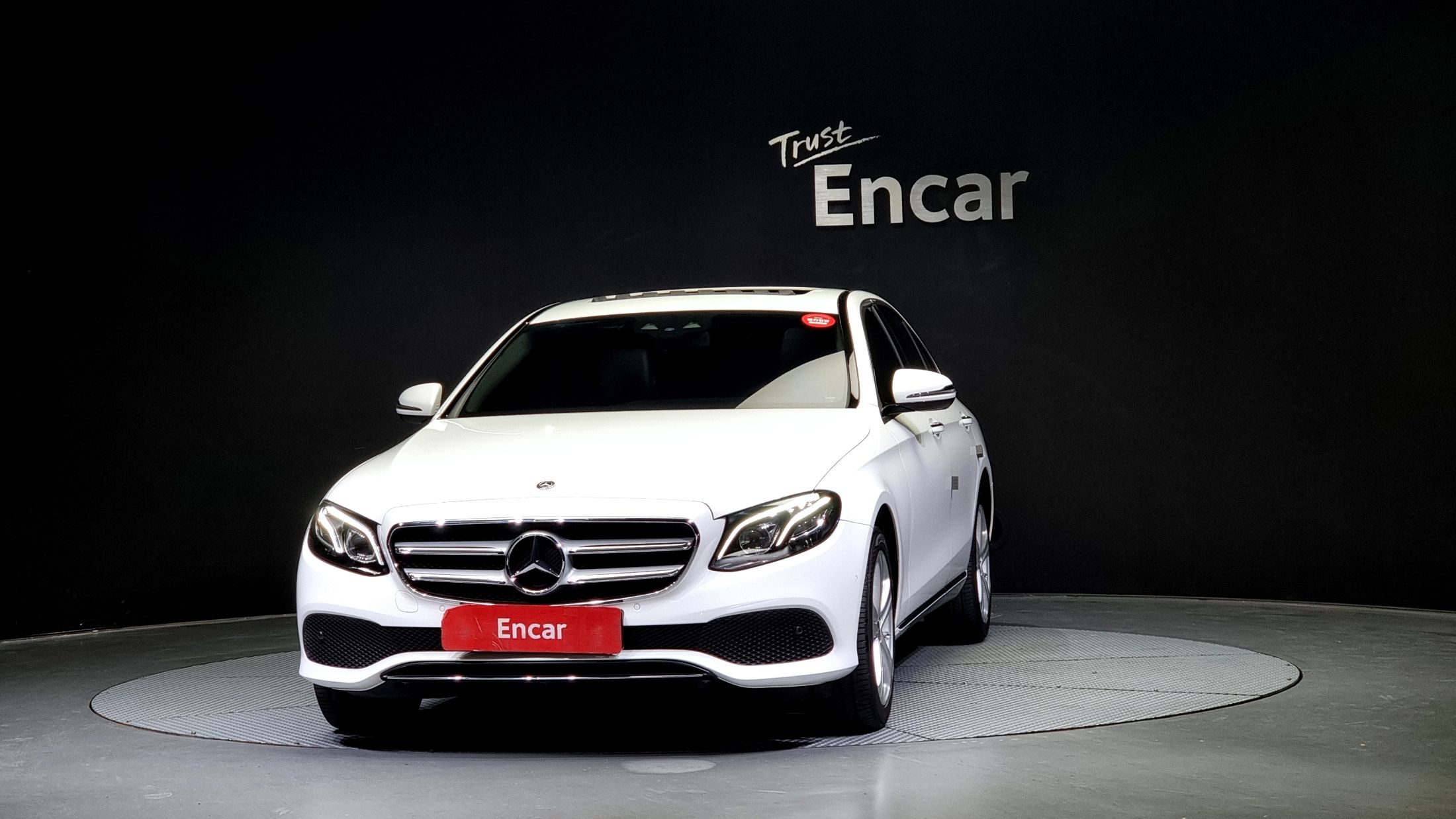 MERCEDES BENZ E-CLASS W213 2017