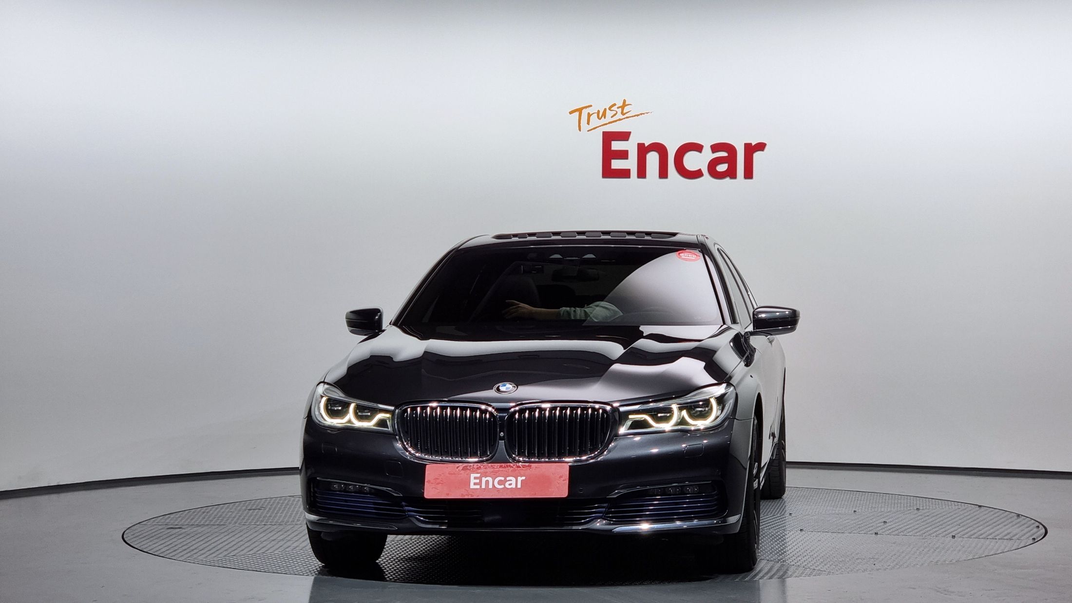 BMW 7-SERIES G11 2016