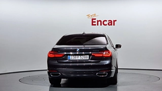 BMW 7-SERIES G11 2016