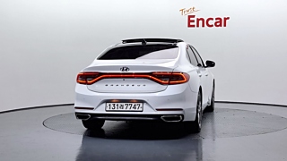 HYUNDAI GRANDEUR IG 2017