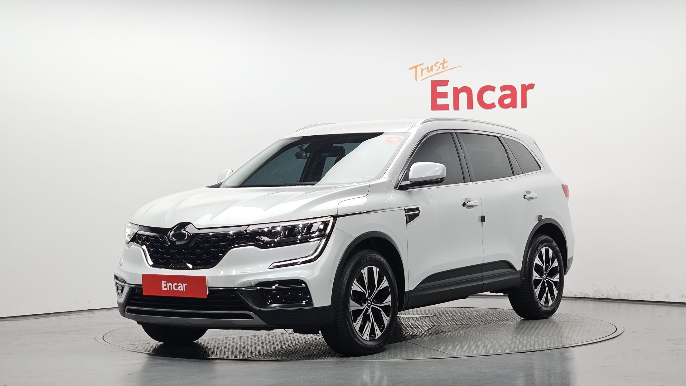 RENAULT SAMSUNG QM6