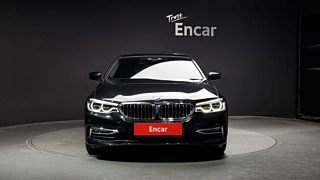 BMW 5-SERIES G30 2019