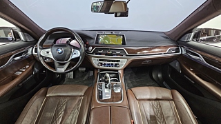 BMW 7-SERIES G11 2018