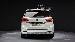 KIA CARNIVAL 2018
