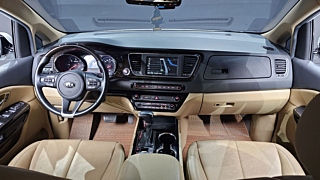 KIA CARNIVAL 2018